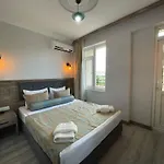 Gazde/Camere de închiriat Seven Antalya