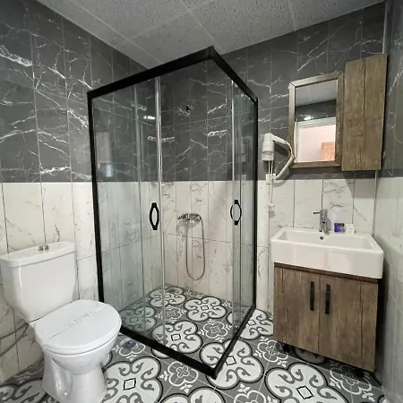 Seven Δωμάτια σε οικογενειακή κατοικία